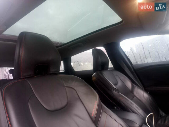Черный Вольво В40, объемом двигателя 2 л и пробегом 231 тыс. км за 11700 $, фото 7 на Automoto.ua