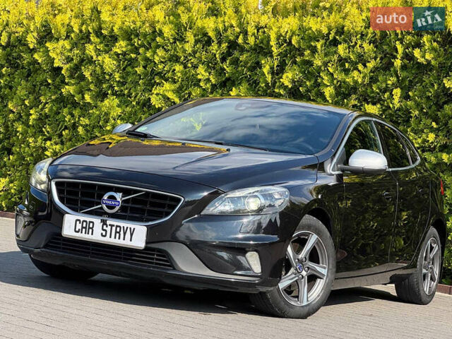 Чорний Вольво V40, об'ємом двигуна 1.97 л та пробігом 205 тис. км за 10999 $, фото 11 на Automoto.ua