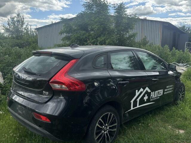 Чорний Вольво V40, об'ємом двигуна 2 л та пробігом 120 тис. км за 6000 $, фото 1 на Automoto.ua