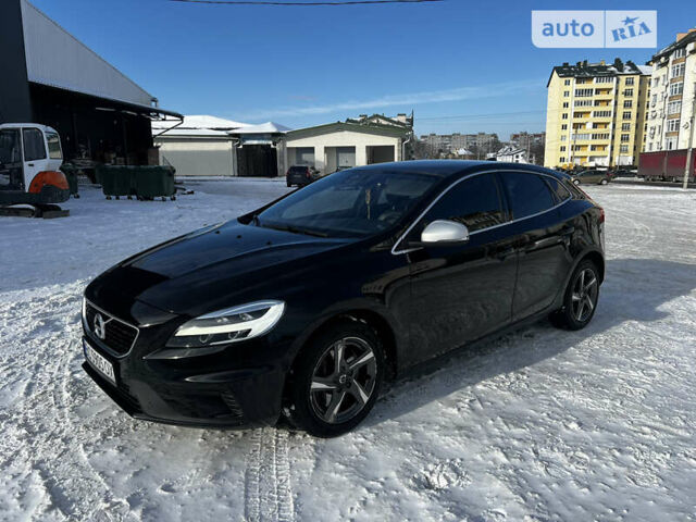 Чорний Вольво V40, об'ємом двигуна 1.97 л та пробігом 250 тис. км за 17000 $, фото 3 на Automoto.ua