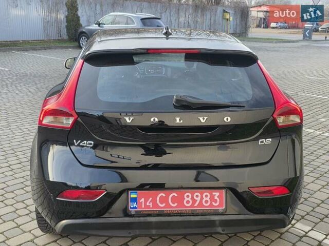 Черный Вольво В40, объемом двигателя 2 л и пробегом 159 тыс. км за 14950 $, фото 24 на Automoto.ua