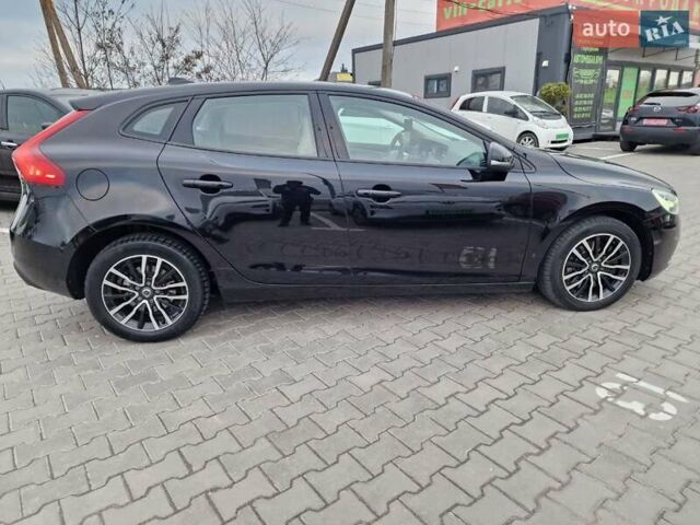 Чорний Вольво V40, об'ємом двигуна 1.97 л та пробігом 220 тис. км за 14500 $, фото 5 на Automoto.ua