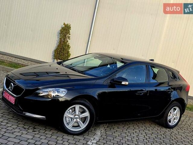Черный Вольво В40, объемом двигателя 2 л и пробегом 159 тыс. км за 14950 $, фото 7 на Automoto.ua