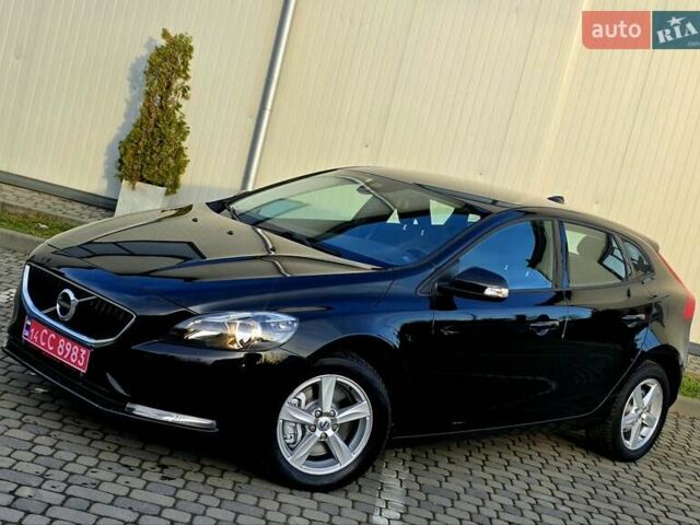 Черный Вольво В40, объемом двигателя 2 л и пробегом 159 тыс. км за 14950 $, фото 1 на Automoto.ua