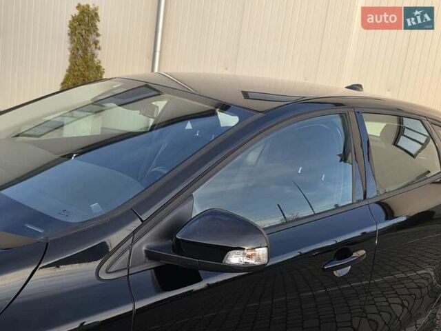 Черный Вольво В40, объемом двигателя 2 л и пробегом 159 тыс. км за 14950 $, фото 11 на Automoto.ua