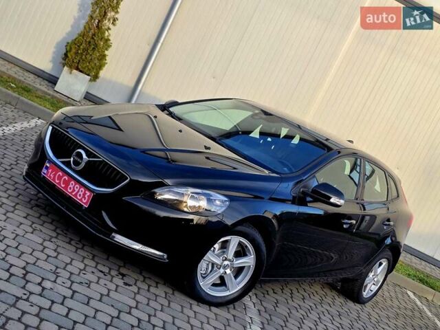 Черный Вольво В40, объемом двигателя 2 л и пробегом 159 тыс. км за 14950 $, фото 5 на Automoto.ua