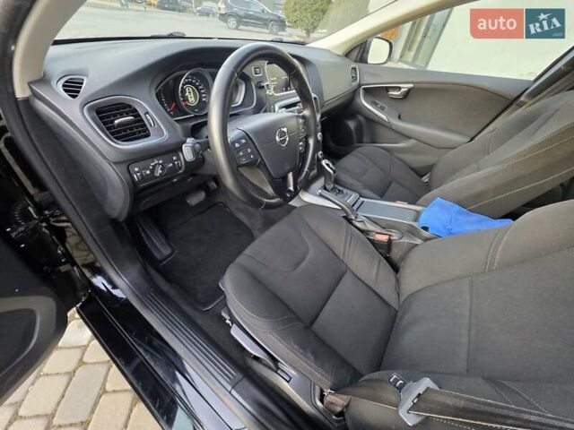 Черный Вольво В40, объемом двигателя 2 л и пробегом 159 тыс. км за 14950 $, фото 48 на Automoto.ua