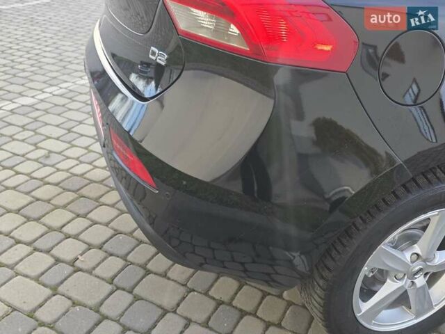 Черный Вольво В40, объемом двигателя 2 л и пробегом 159 тыс. км за 14950 $, фото 37 на Automoto.ua