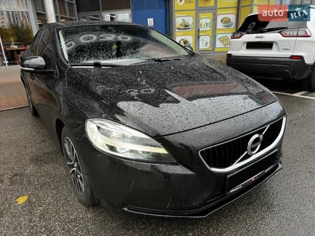 Вольво В40 2019 в Киеве на Automoto.ua Черный Вольво В40, объемом двигателя 1.97 л и пробегом 97 тыс. км за 15900 $, фото 2 на Automoto.ua