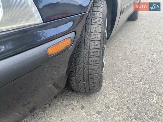 Чорний Вольво V40, об'ємом двигуна 1.7 л та пробігом 284 тис. км за 3500 $, фото 10 на Automoto.ua