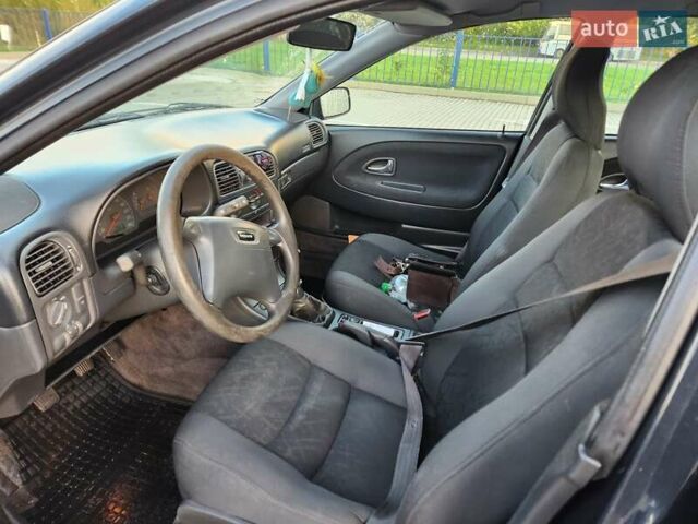 Чорний Вольво V40, об'ємом двигуна 1.87 л та пробігом 265 тис. км за 3300 $, фото 5 на Automoto.ua