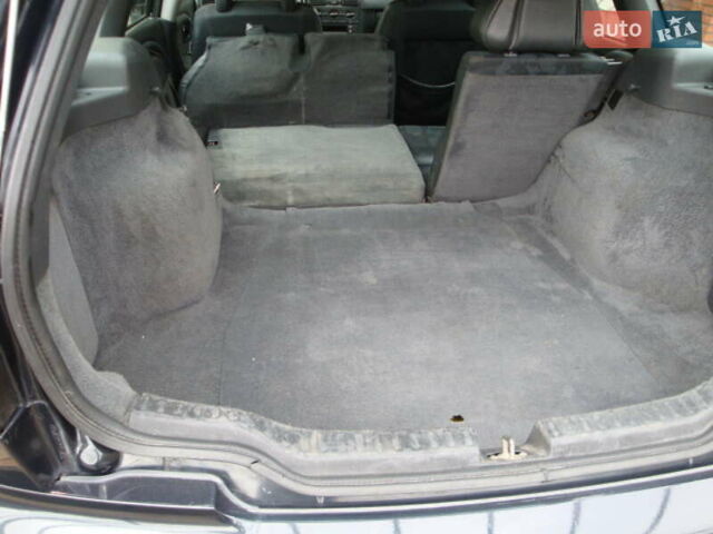 Черный Вольво В40, объемом двигателя 1.8 л и пробегом 219 тыс. км за 3600 $, фото 16 на Automoto.ua