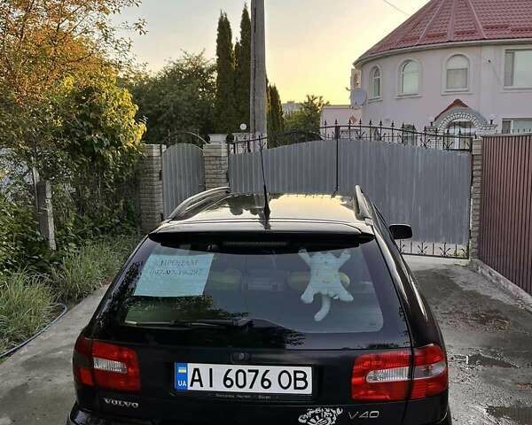 Черный Вольво В40, объемом двигателя 0 л и пробегом 240 тыс. км за 4500 $, фото 7 на Automoto.ua