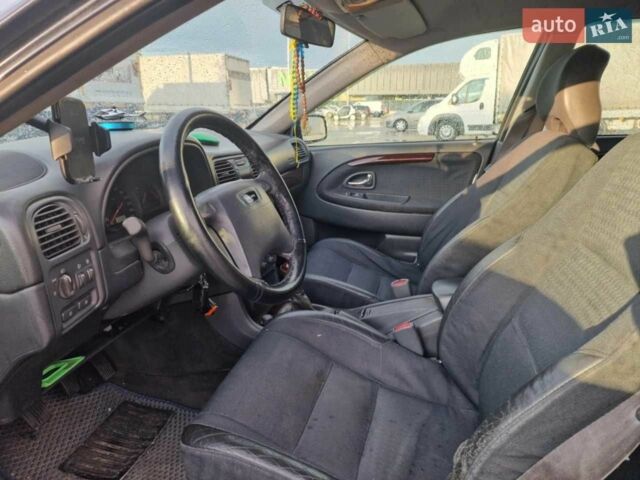 Вольво В40 2001 в Киеве на Automoto.ua Черный Вольво В40, объемом двигателя 1.9 л и пробегом 427 тыс. км за 3600 $, фото 5 на Automoto.ua