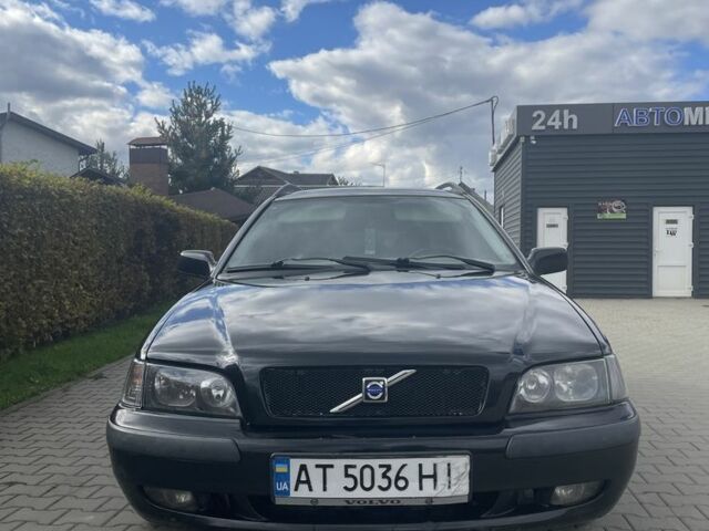 Черный Вольво В40, объемом двигателя 1.9 л и пробегом 320 тыс. км за 2900 $, фото 10 на Automoto.ua