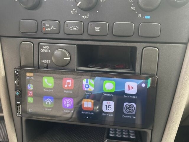 Черный Вольво В40, объемом двигателя 1.9 л и пробегом 320 тыс. км за 2900 $, фото 18 на Automoto.ua