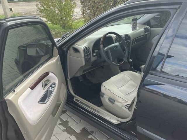 Черный Вольво В40, объемом двигателя 1.9 л и пробегом 320 тыс. км за 2900 $, фото 12 на Automoto.ua