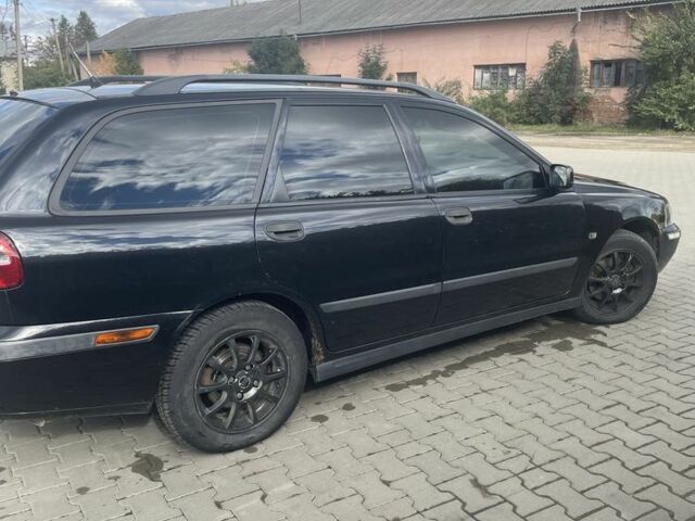 Черный Вольво В40, объемом двигателя 1.9 л и пробегом 320 тыс. км за 2900 $, фото 8 на Automoto.ua