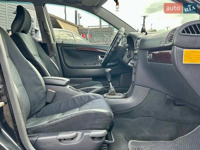 Черный Вольво В40, объемом двигателя 1.9 л и пробегом 240 тыс. км за 3500 $, фото 27 на Automoto.ua