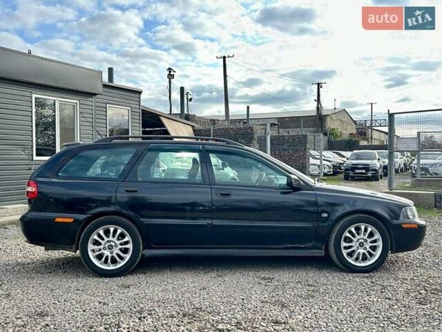 Черный Вольво В40, объемом двигателя 1.9 л и пробегом 240 тыс. км за 3500 $, фото 3 на Automoto.ua