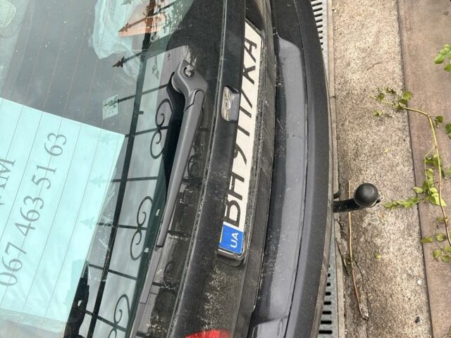 Черный Вольво В40, объемом двигателя 1.9 л и пробегом 300 тыс. км за 4000 $, фото 5 на Automoto.ua