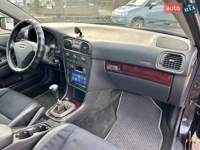 Черный Вольво В40, объемом двигателя 1.9 л и пробегом 240 тыс. км за 3500 $, фото 28 на Automoto.ua