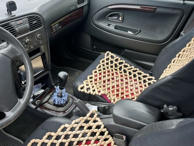 Черный Вольво В40, объемом двигателя 1.9 л и пробегом 300 тыс. км за 4000 $, фото 4 на Automoto.ua