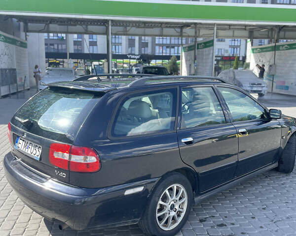 Черный Вольво В40, объемом двигателя 1.8 л и пробегом 275 тыс. км за 3800 $, фото 4 на Automoto.ua