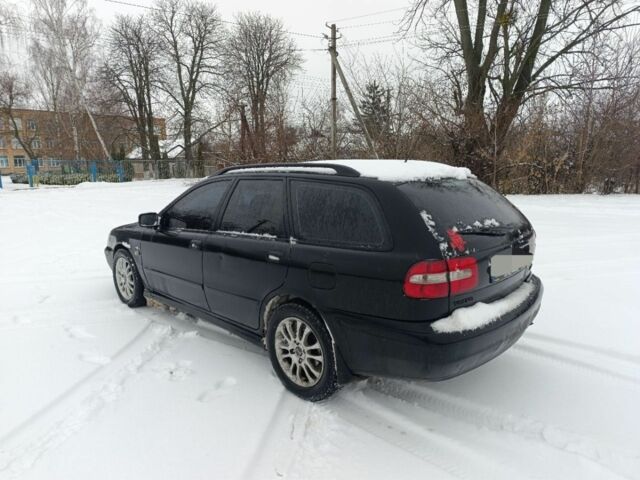 Чорний Вольво V40, об'ємом двигуна 1.9 л та пробігом 334 тис. км за 1500 $, фото 5 на Automoto.ua