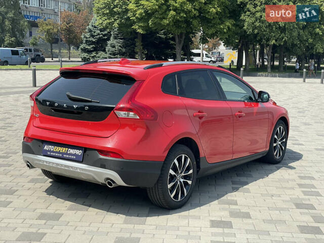 Красный Вольво В40, объемом двигателя 1.5 л и пробегом 56 тыс. км за 16900 $, фото 7 на Automoto.ua