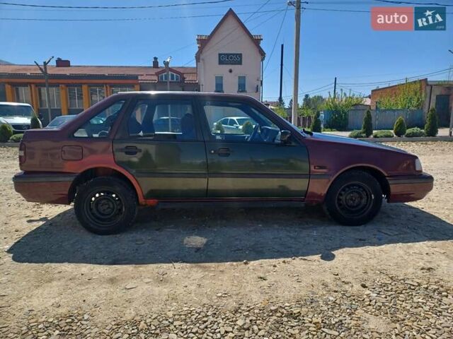 Красный Вольво В40, объемом двигателя 1.8 л и пробегом 263 тыс. км за 1300 $, фото 2 на Automoto.ua