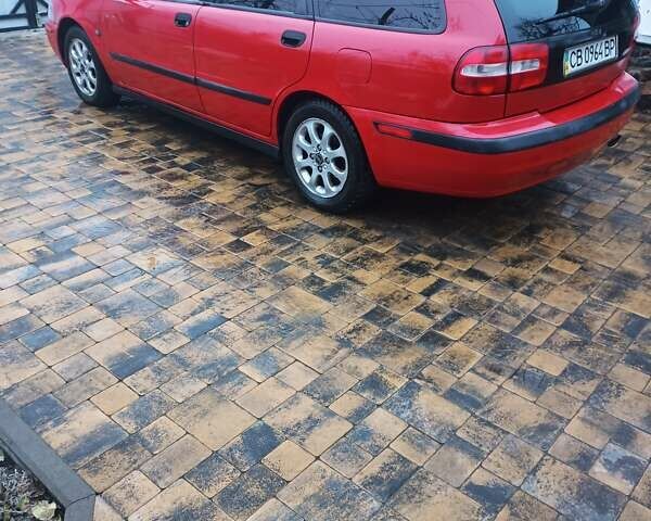 Червоний Вольво V40, об'ємом двигуна 1.95 л та пробігом 220 тис. км за 3900 $, фото 14 на Automoto.ua