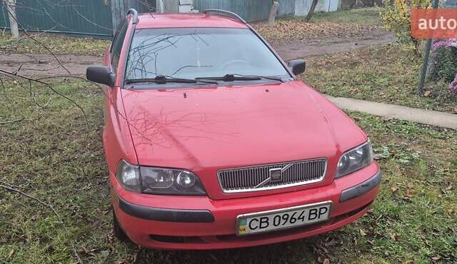 Червоний Вольво V40, об'ємом двигуна 1.95 л та пробігом 220 тис. км за 3900 $, фото 13 на Automoto.ua