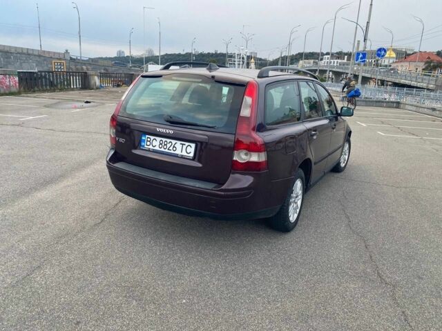 Червоний Вольво V40, об'ємом двигуна 1.6 л та пробігом 325 тис. км за 7300 $, фото 8 на Automoto.ua