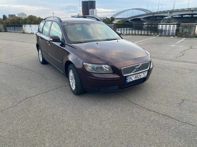Червоний Вольво V40, об'ємом двигуна 1.6 л та пробігом 325 тис. км за 7300 $, фото 1 на Automoto.ua