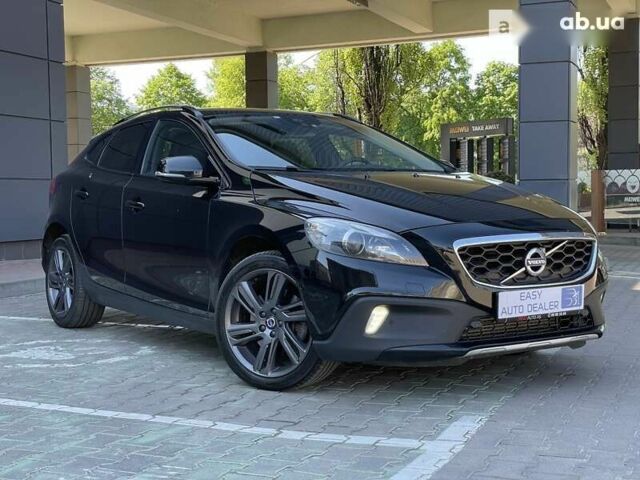 Вольво V40, об'ємом двигуна 2 л та пробігом 249 тис. км за 16490 $, фото 2 на Automoto.ua