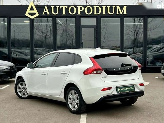 Вольво V40, об'ємом двигуна 1.6 л та пробігом 309 тис. км за 9800 $, фото 9 на Automoto.ua
