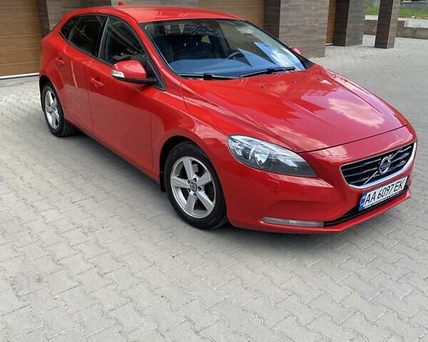 Вольво V40, об'ємом двигуна 1.56 л та пробігом 224 тис. км за 11000 $, фото 4 на Automoto.ua