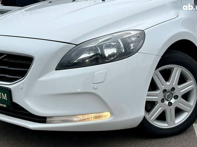 Вольво V40, об'ємом двигуна 1.6 л та пробігом 309 тис. км за 9800 $, фото 3 на Automoto.ua