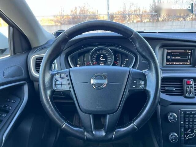 Вольво В40, объемом двигателя 1.6 л и пробегом 307 тыс. км за 8900 $, фото 20 на Automoto.ua