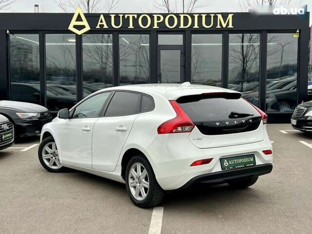 Вольво V40, об'ємом двигуна 1.6 л та пробігом 309 тис. км за 9800 $, фото 8 на Automoto.ua