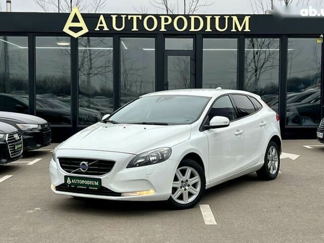 Вольво V40, об'ємом двигуна 1.6 л та пробігом 309 тис. км за 9800 $, фото 2 на Automoto.ua