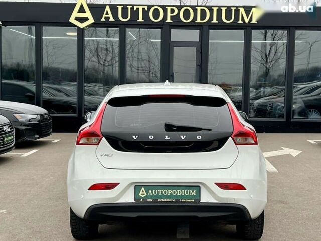 Вольво V40, об'ємом двигуна 1.6 л та пробігом 309 тис. км за 9800 $, фото 11 на Automoto.ua