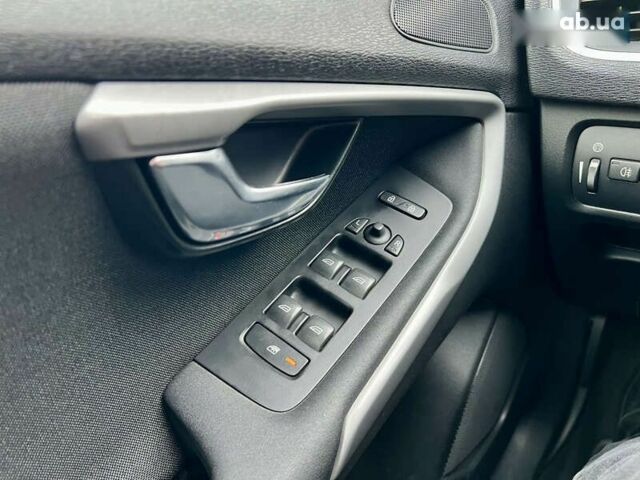 Вольво V40, об'ємом двигуна 1.6 л та пробігом 309 тис. км за 9800 $, фото 19 на Automoto.ua
