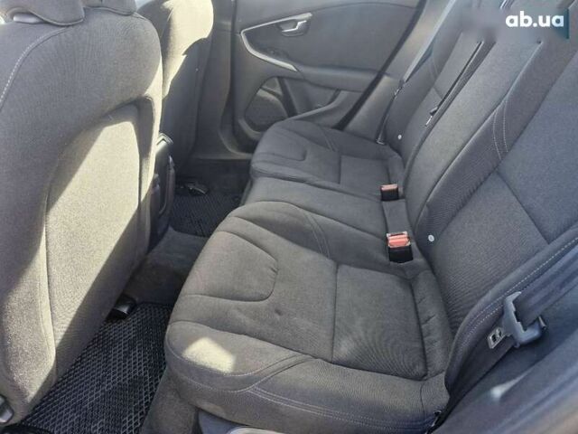 Вольво В40, объемом двигателя 1.6 л и пробегом 142 тыс. км за 12699 $, фото 27 на Automoto.ua