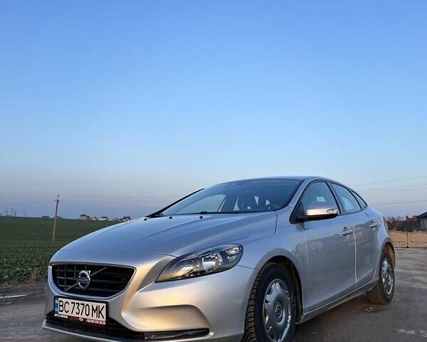 Вольво V40, об'ємом двигуна 1.56 л та пробігом 194 тис. км за 11600 $, фото 1 на Automoto.ua