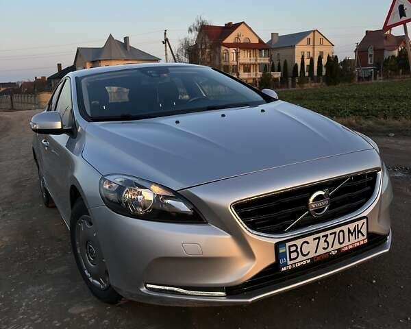 Вольво V40, об'ємом двигуна 1.56 л та пробігом 194 тис. км за 11600 $, фото 8 на Automoto.ua