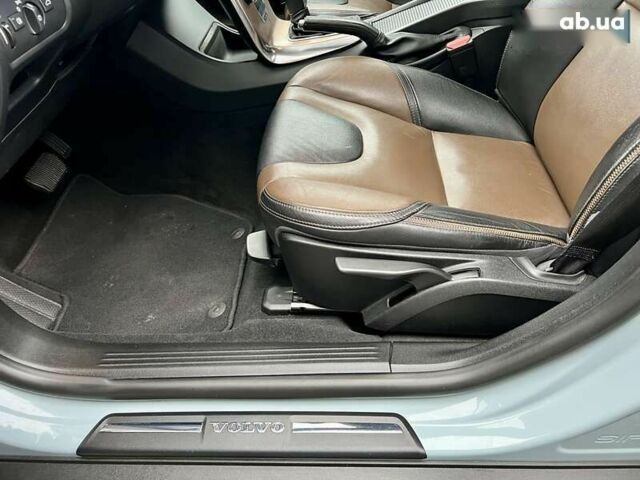 Вольво В40, объемом двигателя 0 л и пробегом 135 тыс. км за 17900 $, фото 17 на Automoto.ua