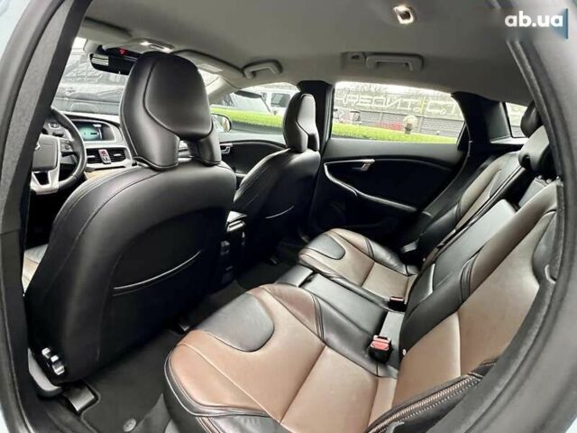 Вольво В40, объемом двигателя 0 л и пробегом 135 тыс. км за 17900 $, фото 26 на Automoto.ua