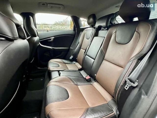 Вольво В40, объемом двигателя 0 л и пробегом 135 тыс. км за 17900 $, фото 25 на Automoto.ua